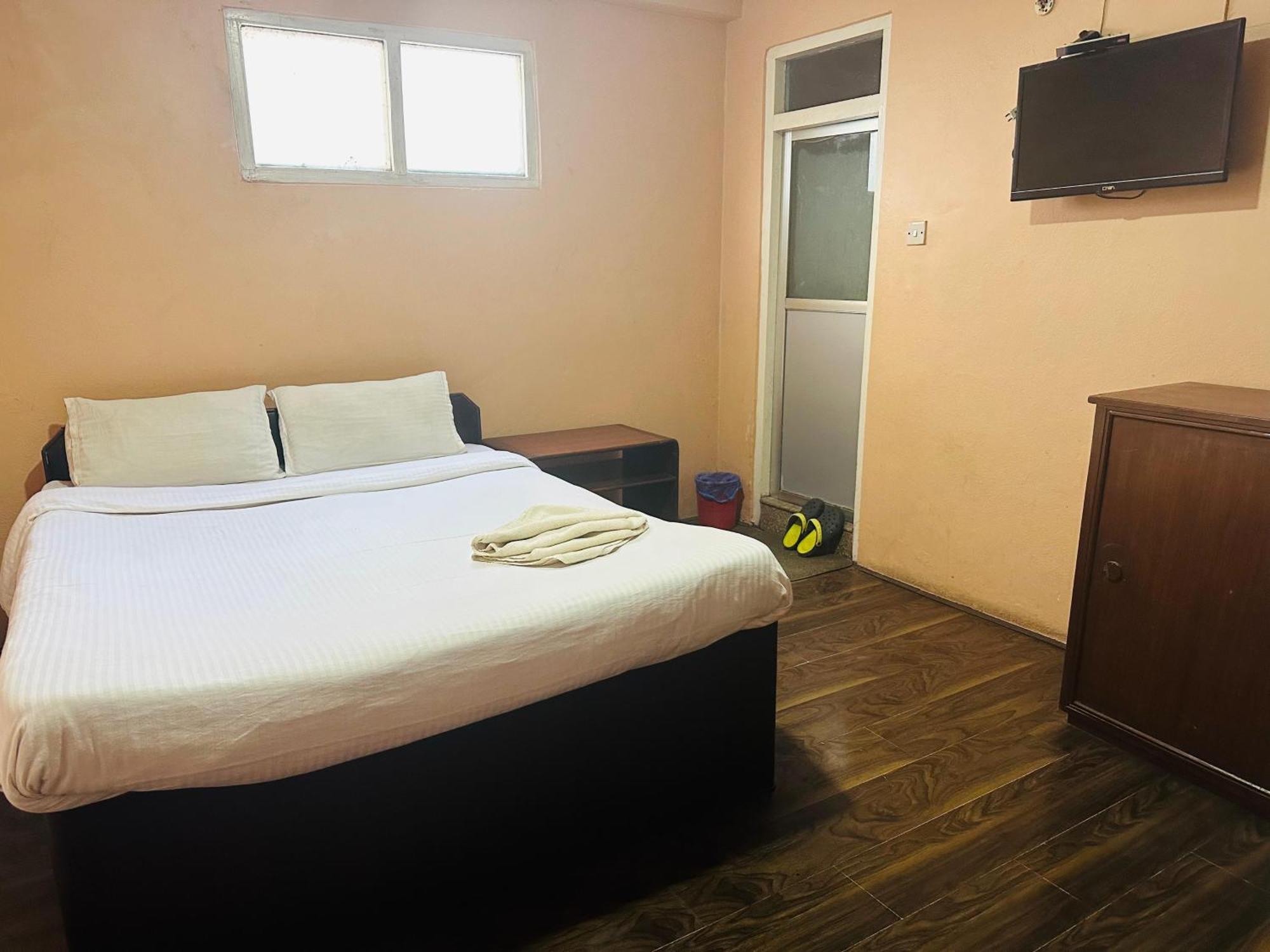 Hotel Travelers Home Катманду Екстериор снимка